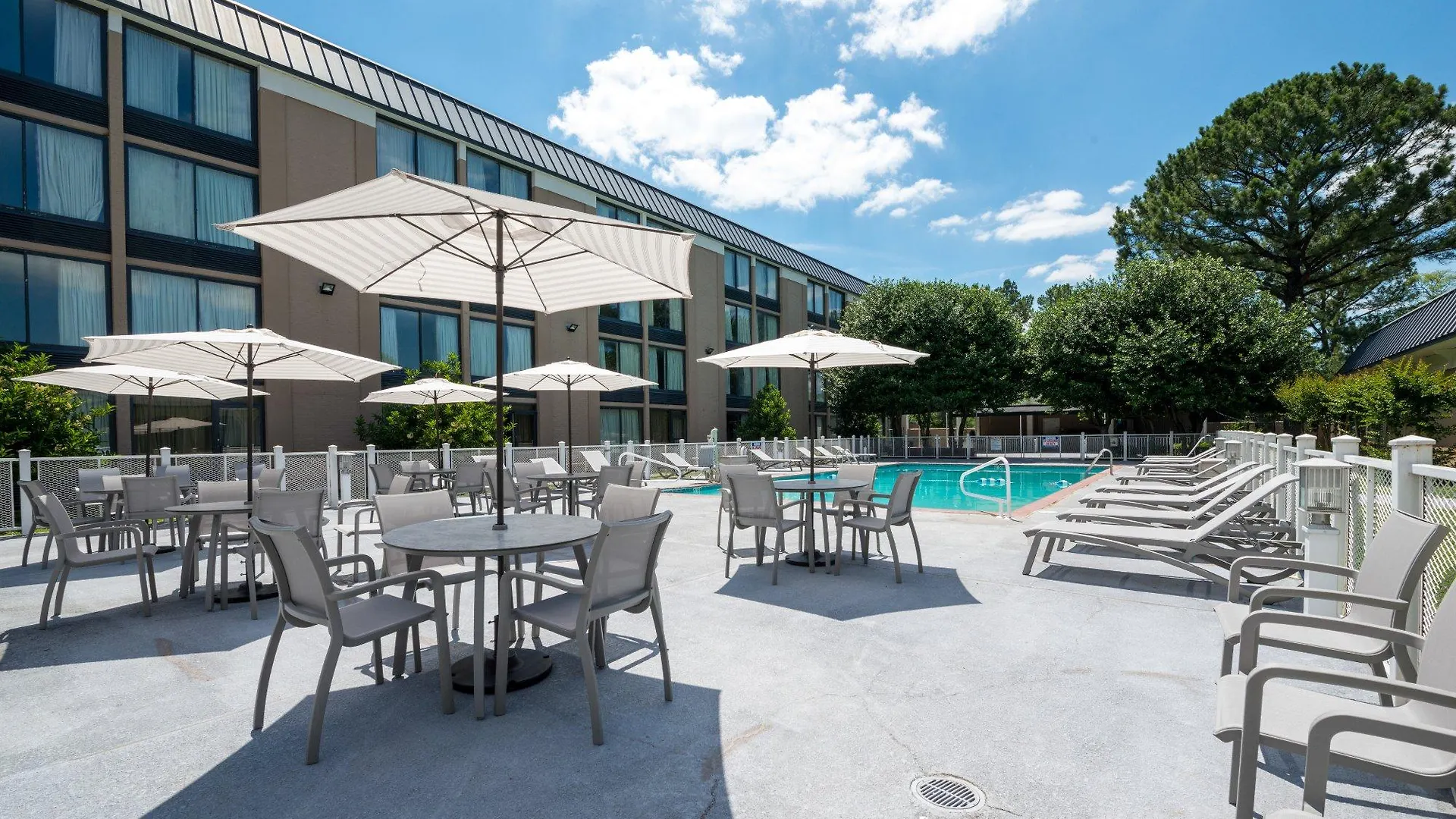 Travelodge By Wyndham Memphis Airport/Graceland Hotel